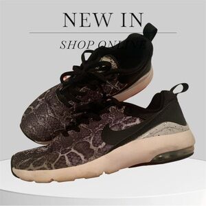 Nike Women's AirMax Sirens